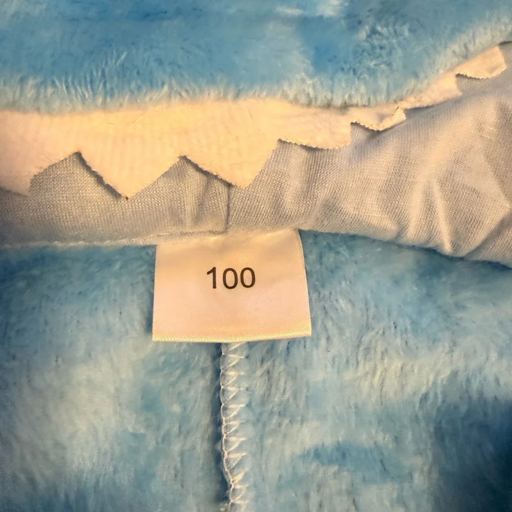 Stitch onesie pajama made of plush or fleece material size 100 3t to 4t EUC